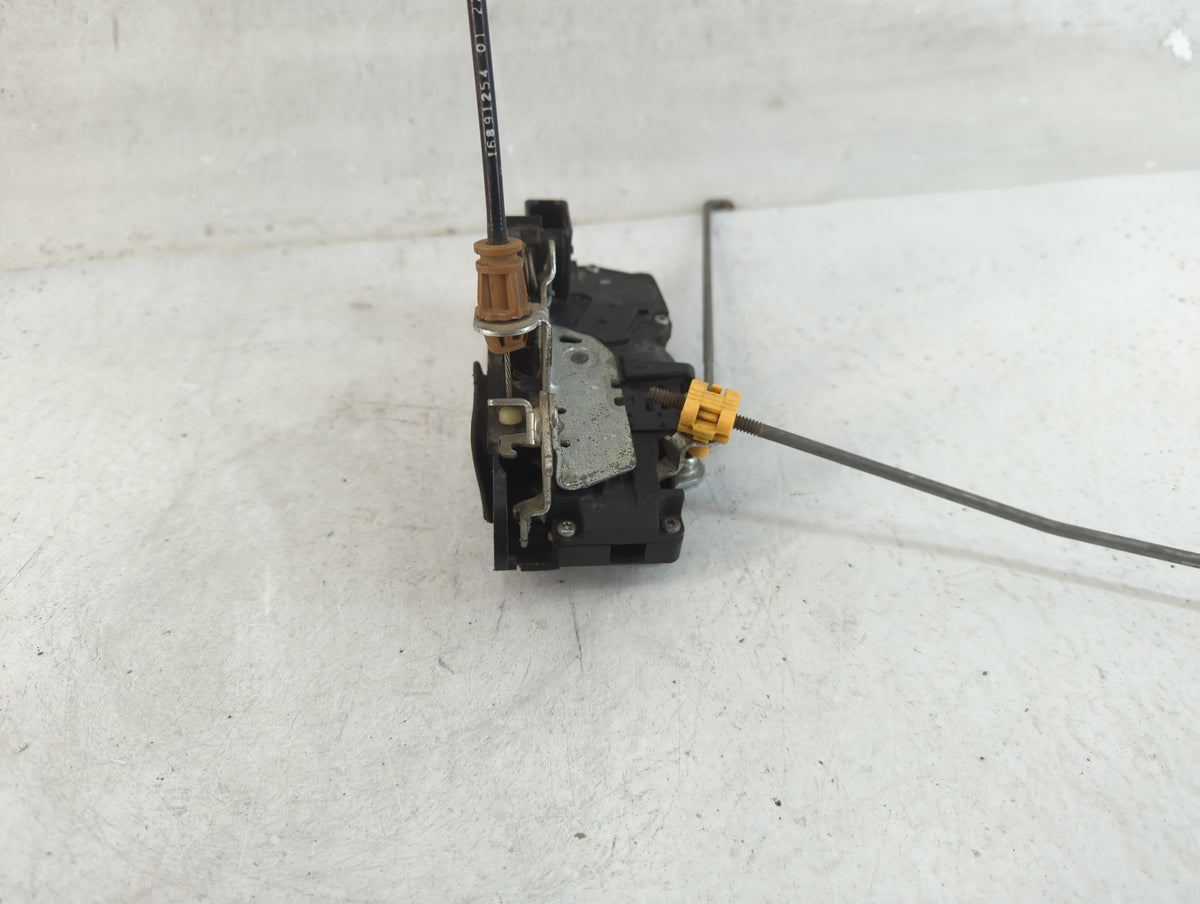 2009 Chevrolet Malibu Driver Front Door Oem - Oemusedautoparts1.com