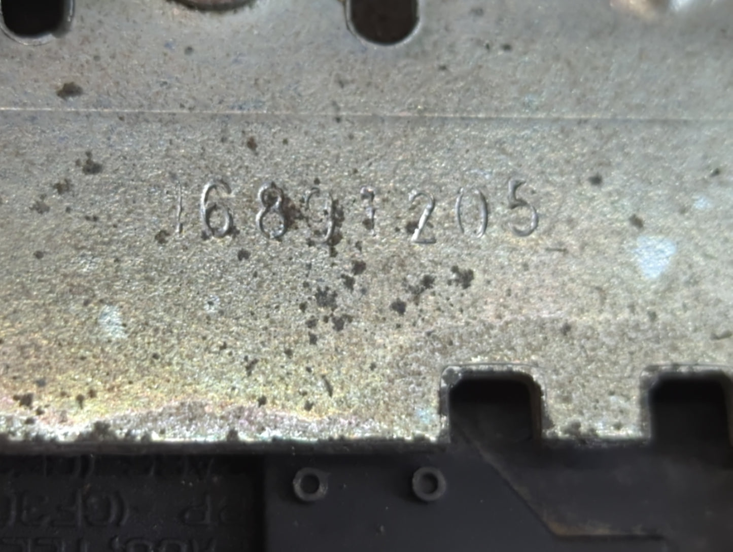 2009 Chevrolet Malibu Driver Front Door Oem - Oemusedautoparts1.com