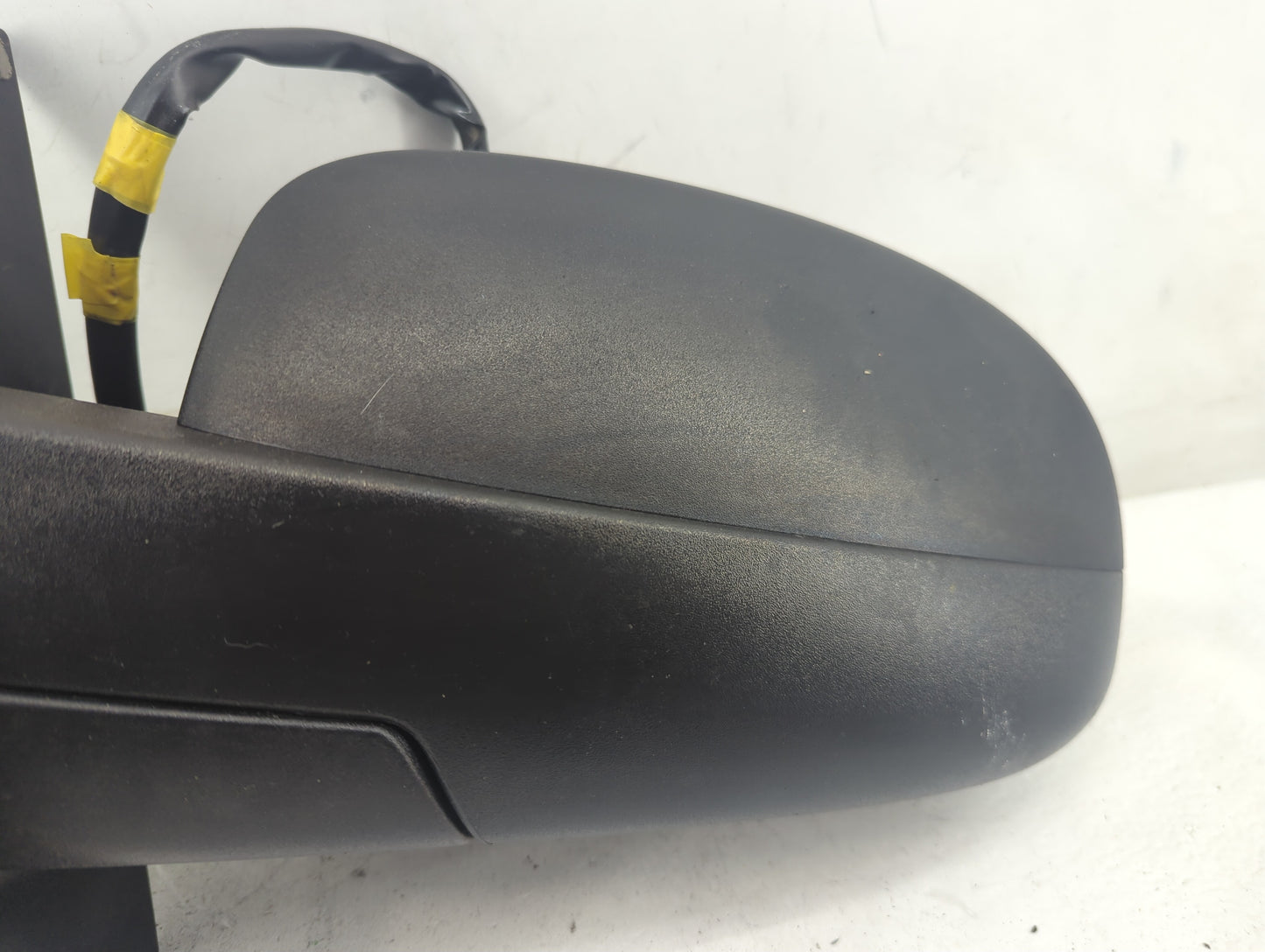 2007-2013 Chevrolet Silverado 1500 Driver Side View Mirror - Left Door Mirror OEM Used - Oemusedautoparts1.com