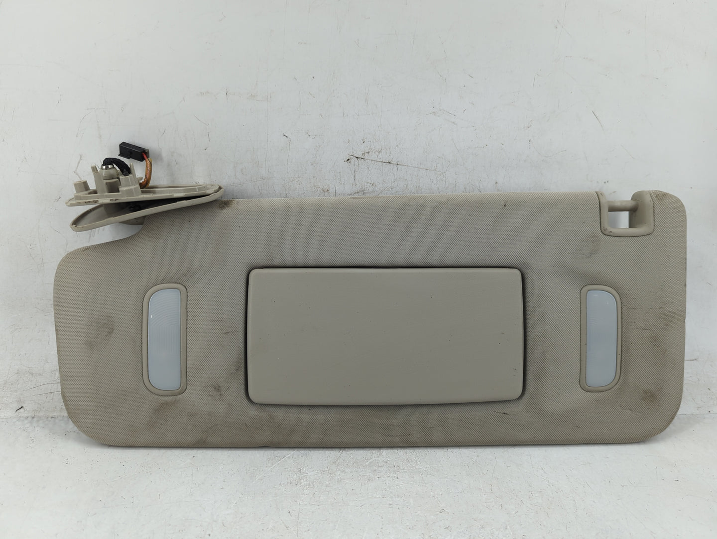 2007-2013 Chevrolet Silverado 1500 Sun Visor Shade Replacement Driver Left Mirror Fits OEM Used Auto Parts - Oemusedautopart