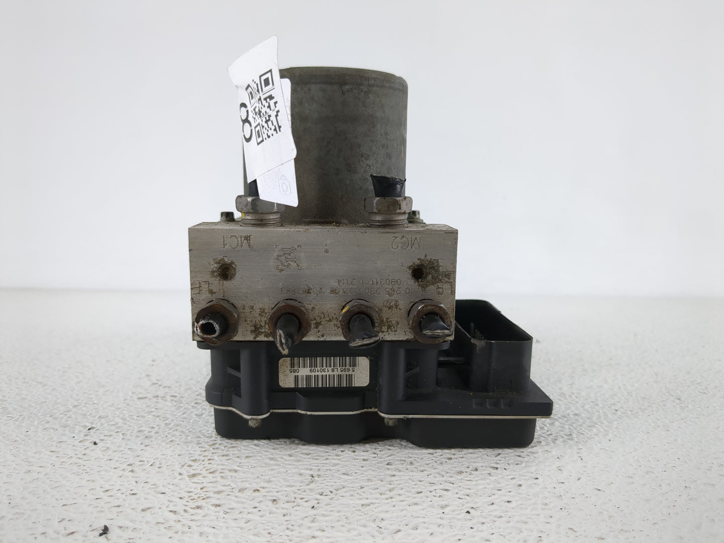 2009-2013 Chevrolet Silverado 1500 ABS Pump Control Module Replacement P/N:20787883 Fits Fits 2009 2010 2011 2012 2013 2014 