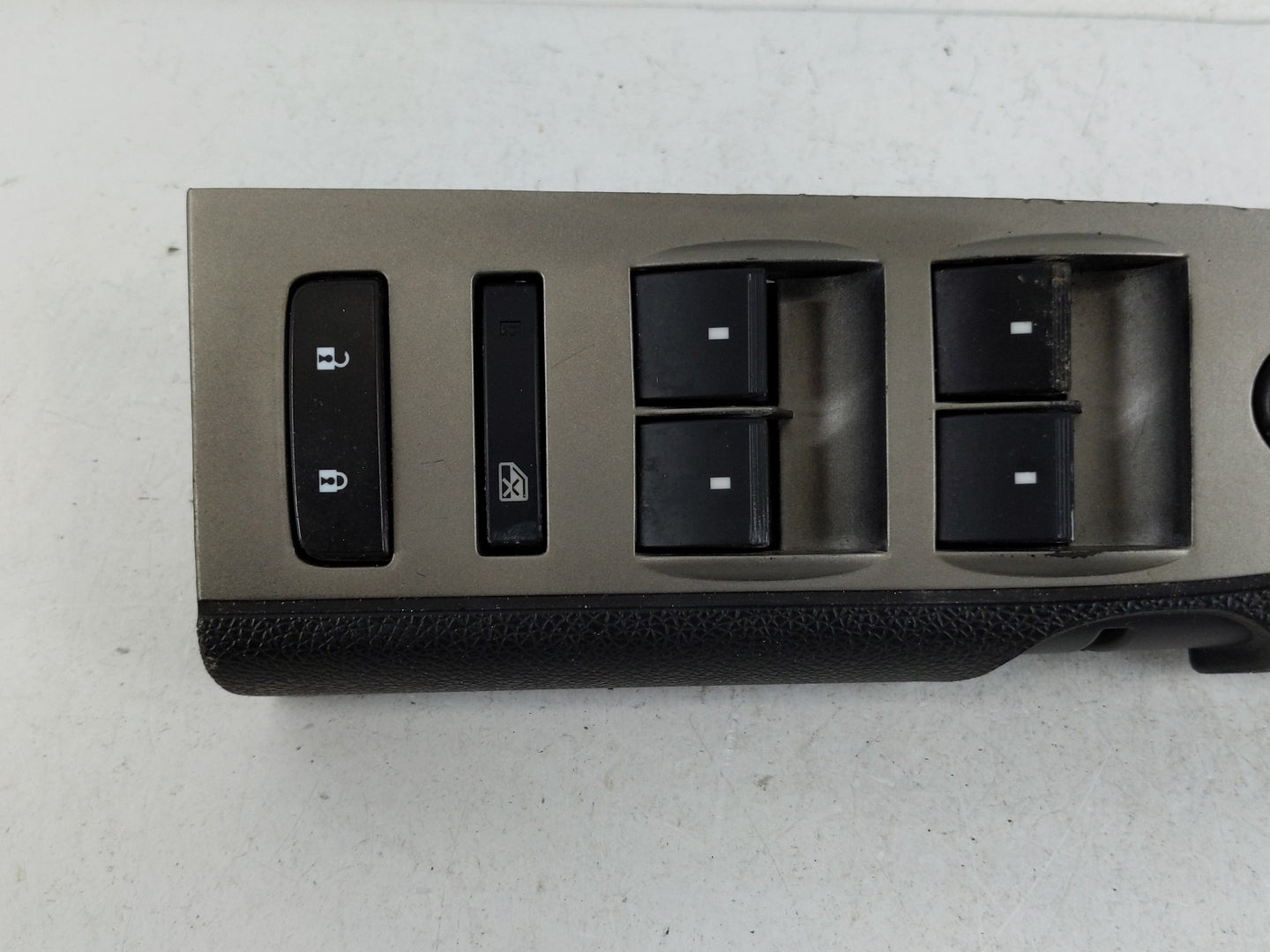 2009 Chevrolet Silverado 1500 Master Power Window Switch Replacement Driver Side Left P/N:25845693 Fits OEM Used Auto Parts 