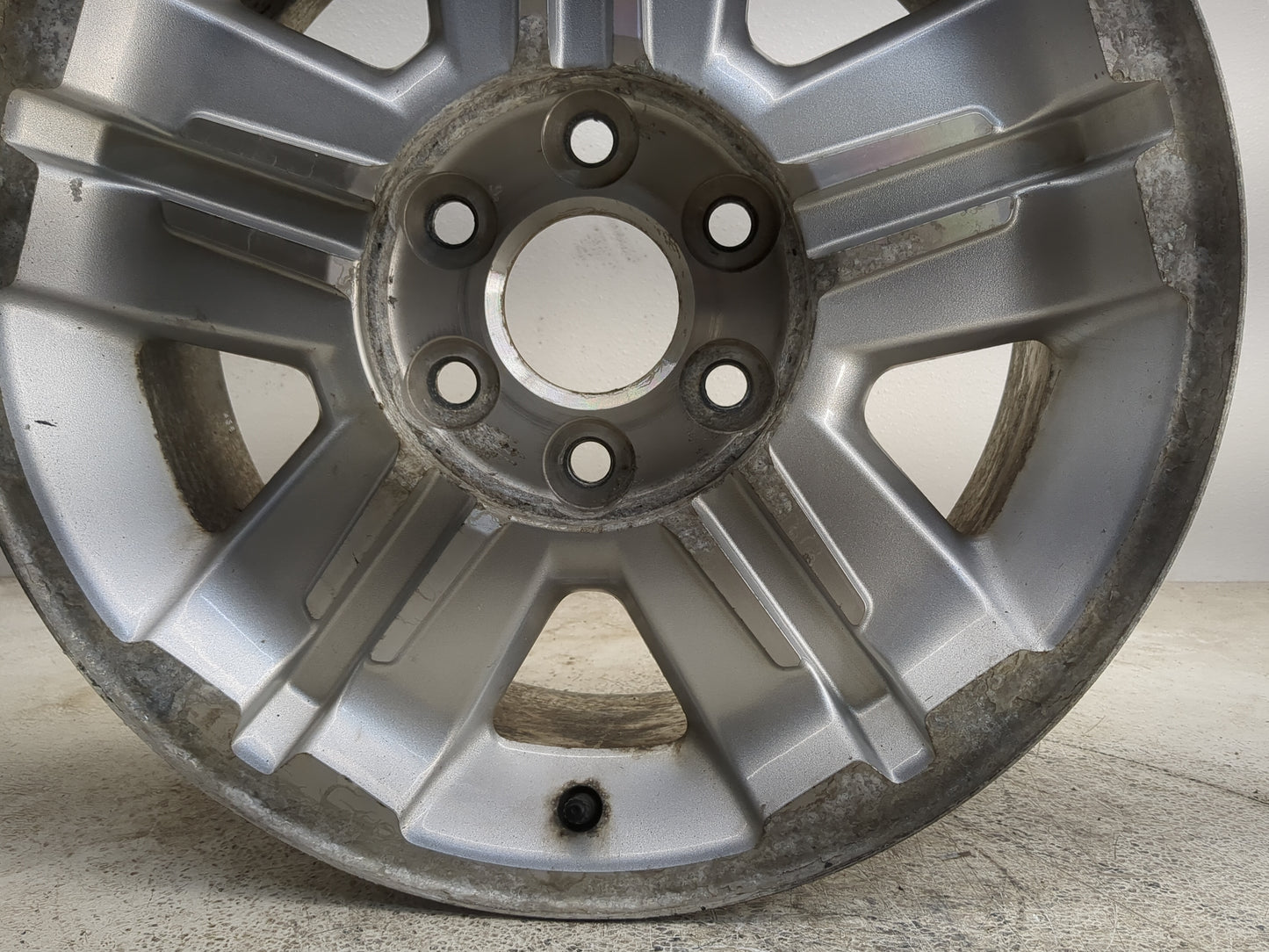 2008-2013 Chevrolet Silverado 1500 Oem Wheel Rim 1263738 - Oemusedautoparts1.com