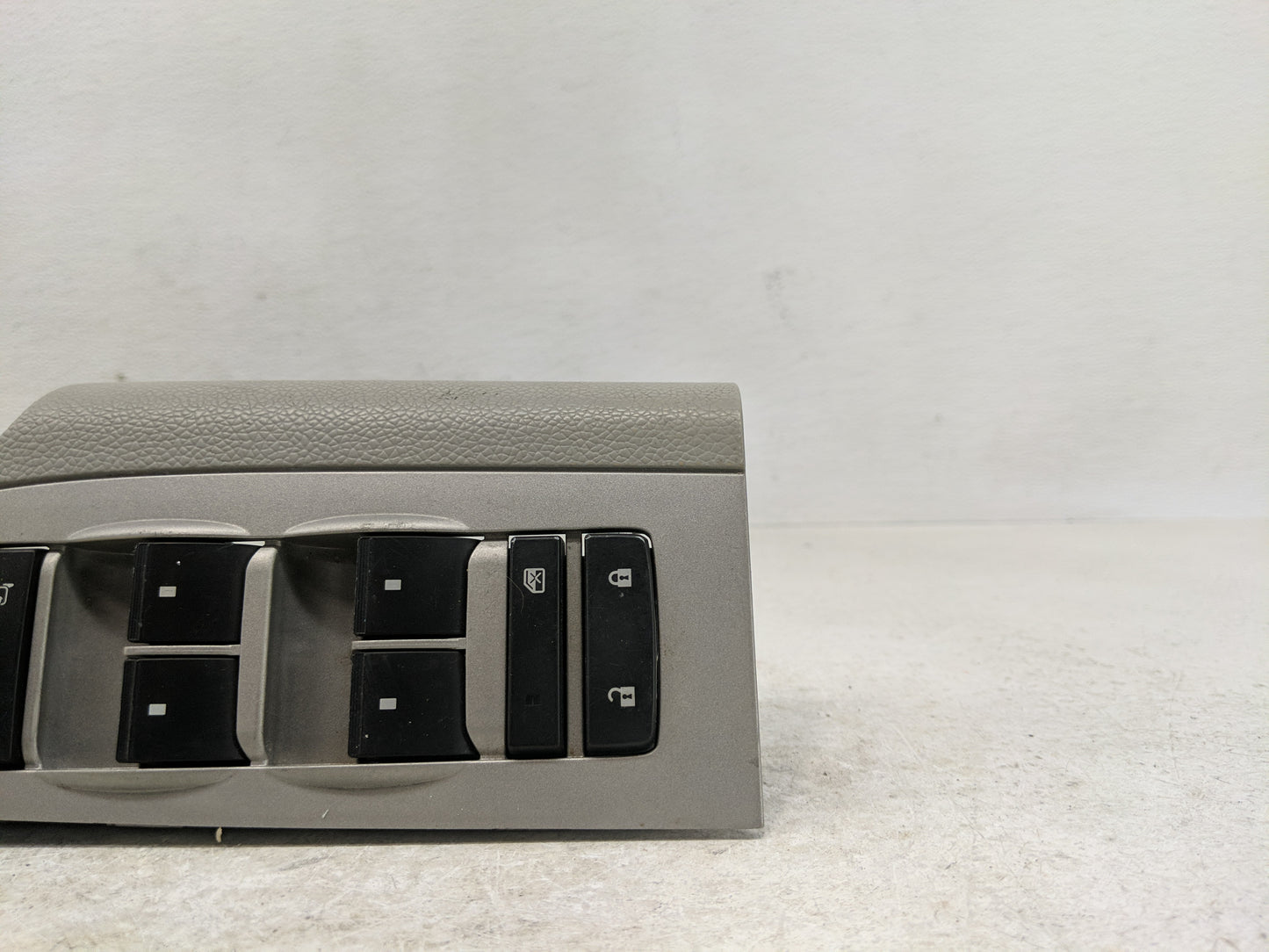 2007-2013 Chevrolet Silverado 1500 Master Power Window Switch Replacement Driver Side Left P/N:F00HJ00564 20835553AC Fits OE