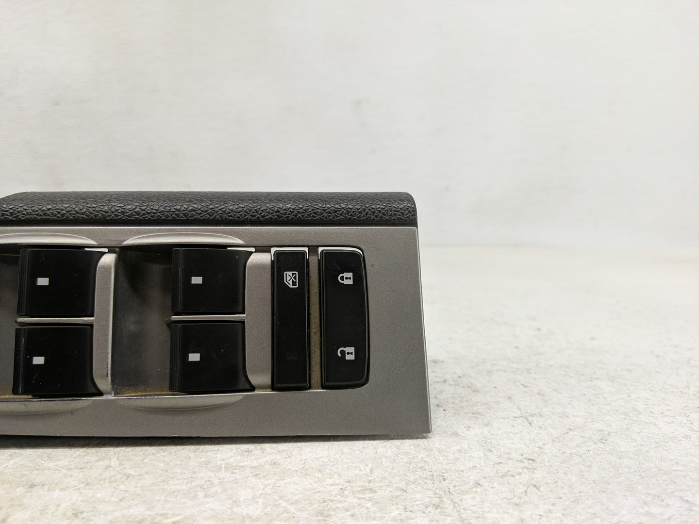 2007-2013 Chevrolet Silverado 1500 Master Power Window Switch Replacement Driver Side Left P/N:F00HJ00983 20835553AD Fits OE