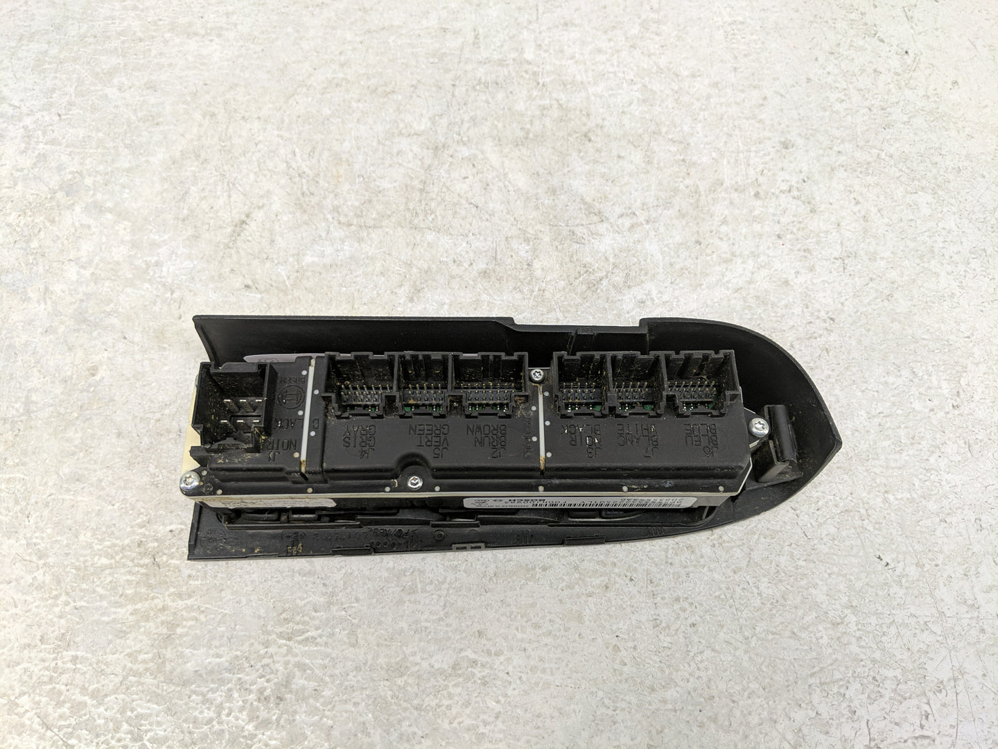 2007-2013 Chevrolet Silverado 1500 Master Power Window Switch Replacement Driver Side Left P/N:F00HJ00983 20835553AD Fits OE