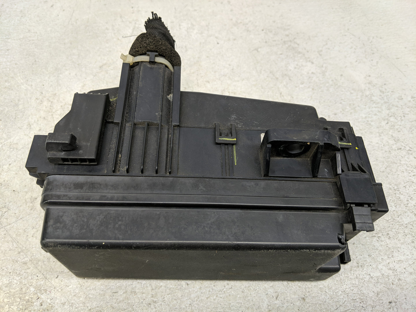 2007-2009 Chevrolet Silverado 1500 Fusebox Fuse Box Panel Relay Module Fits Fits 2007 2008 2009 OEM Used Auto Parts - Oemuse