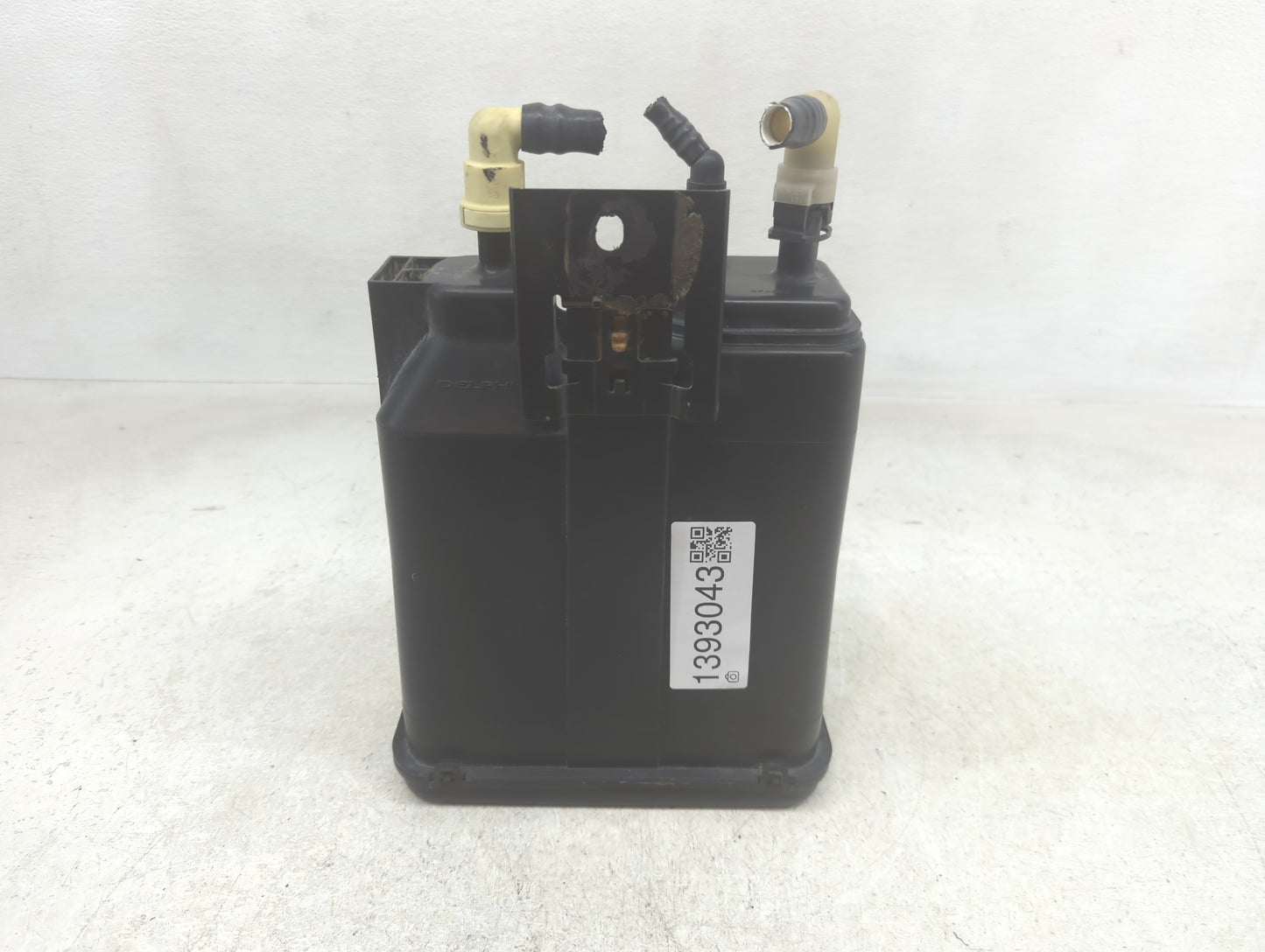 2009 Chevrolet Silverado 1500 Fuel Vapor Charcoal Canister - Oemusedautoparts1.com