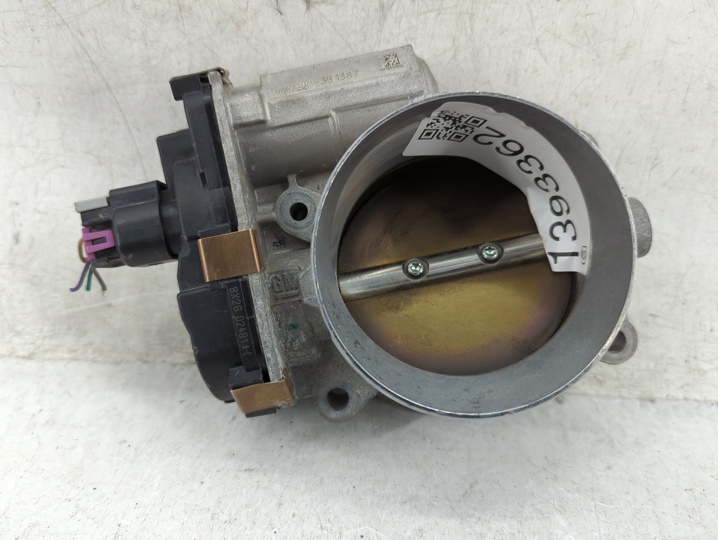 2009-2013 Chevrolet Silverado 1500 Throttle Body Fits Fits 2009 2010 2011 2012 2013 2014 2015 OEM Used Auto Parts - Oemuseda