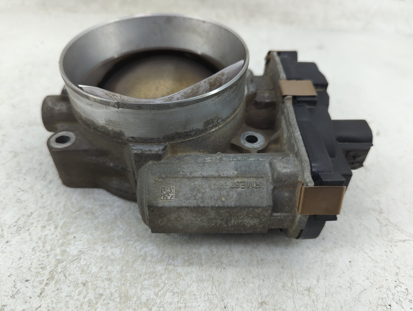 2009-2013 Chevrolet Silverado 1500 Throttle Body Fits Fits 2009 2010 2011 2012 2013 2014 2015 OEM Used Auto Parts - Oemuseda