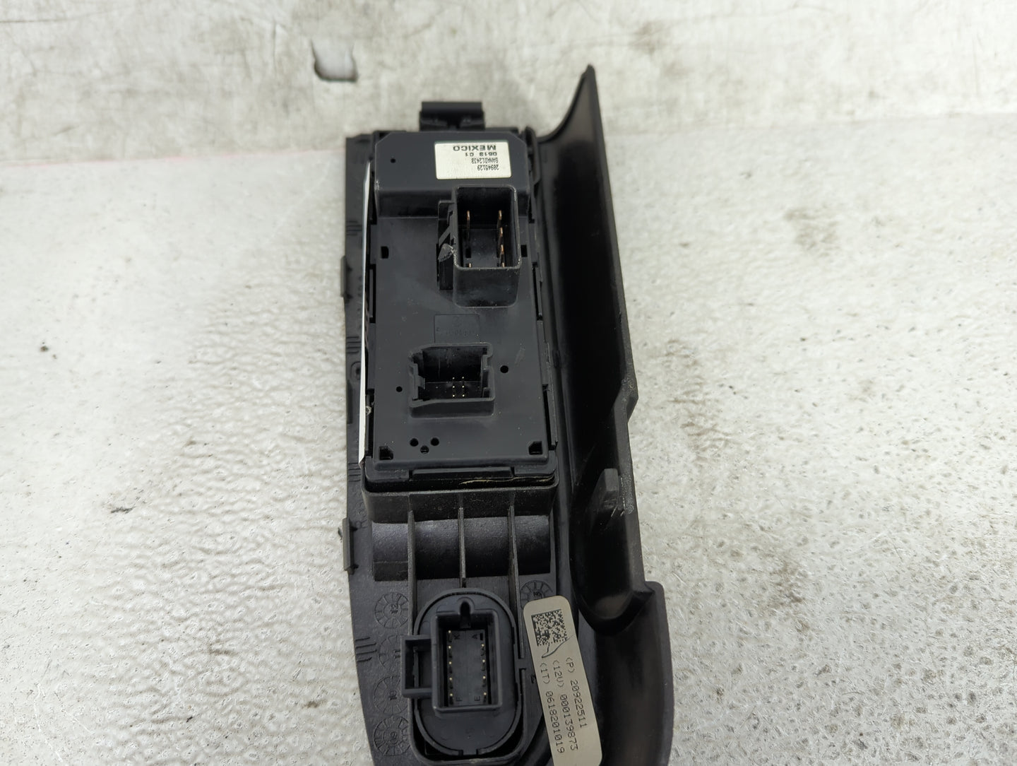 2007-2013 Chevrolet Silverado 1500 Master Power Window Switch Replacement Driver Side Left P/N:F00HJ00983 20835553AD Fits OE