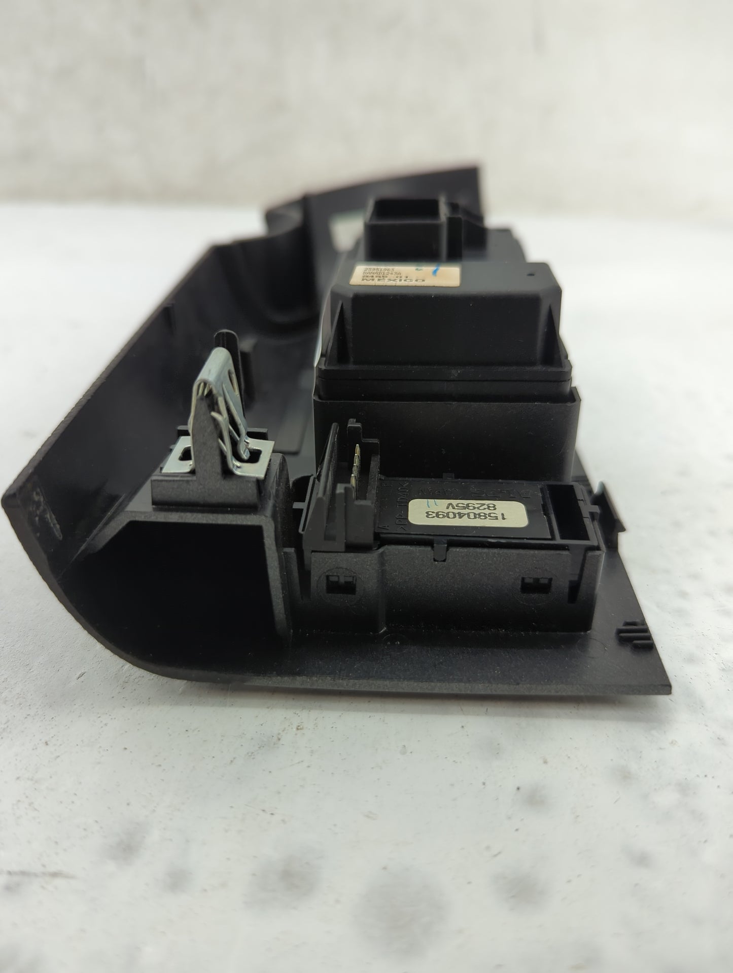 2009 Chevrolet Silverado 1500 Master Power Window Switch Replacement Driver Side Left P/N:25952649 15804093, 15804083 Fits O