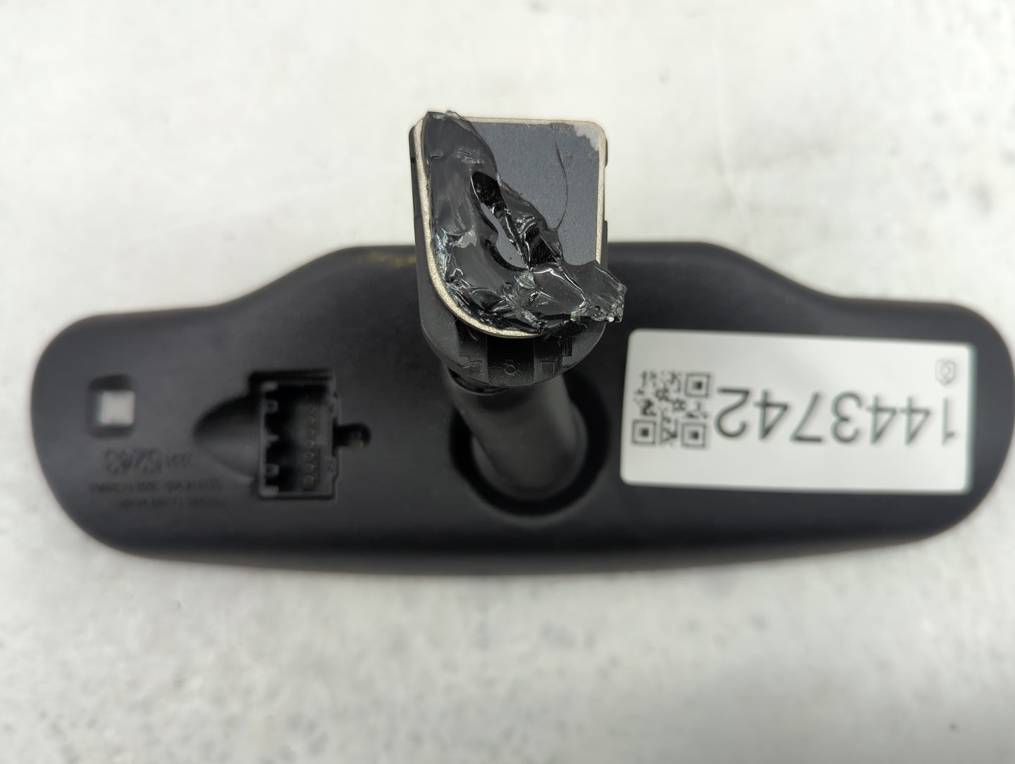 2009-2013 Chevrolet Silverado 1500 Interior Rear View Mirror Replacement OEM P/N:22915243 Fits OEM Used Auto Parts - Oemused