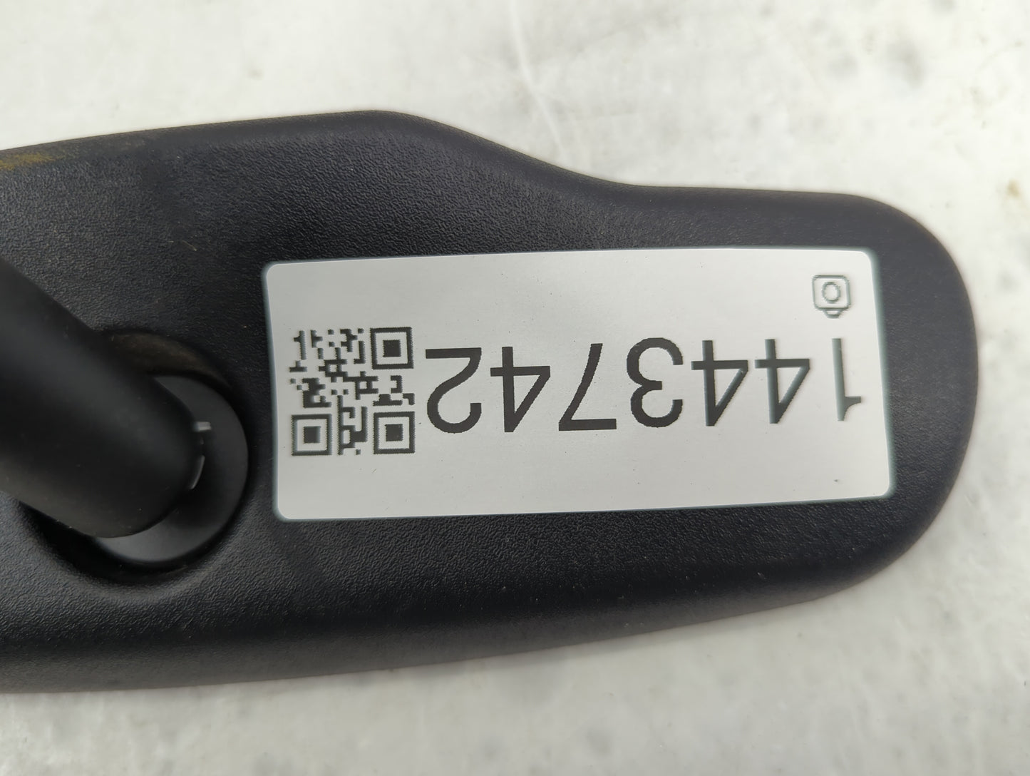 2009-2013 Chevrolet Silverado 1500 Interior Rear View Mirror Replacement OEM P/N:22915243 Fits OEM Used Auto Parts - Oemused