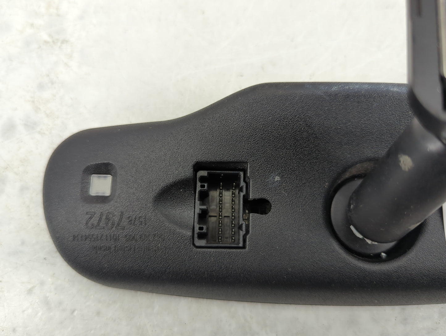 2009-2013 Chevrolet Silverado 1500 Interior Rear View Mirror Replacement OEM P/N:15787972 Fits OEM Used Auto Parts - Oemused