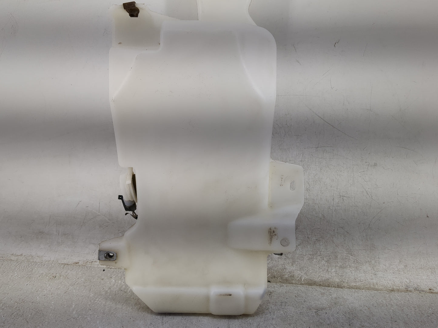 2007 Silverado 1500 Windshield Washer Fluid Reservoir Bottle Oem - Oemusedautoparts1.com