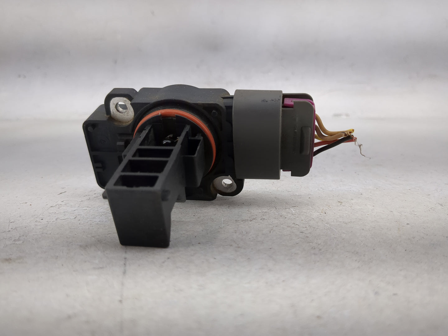 2009-2013 Chevrolet Silverado 1500 Mass Air Flow Meter Maf 1486710 - Oemusedautoparts1.com