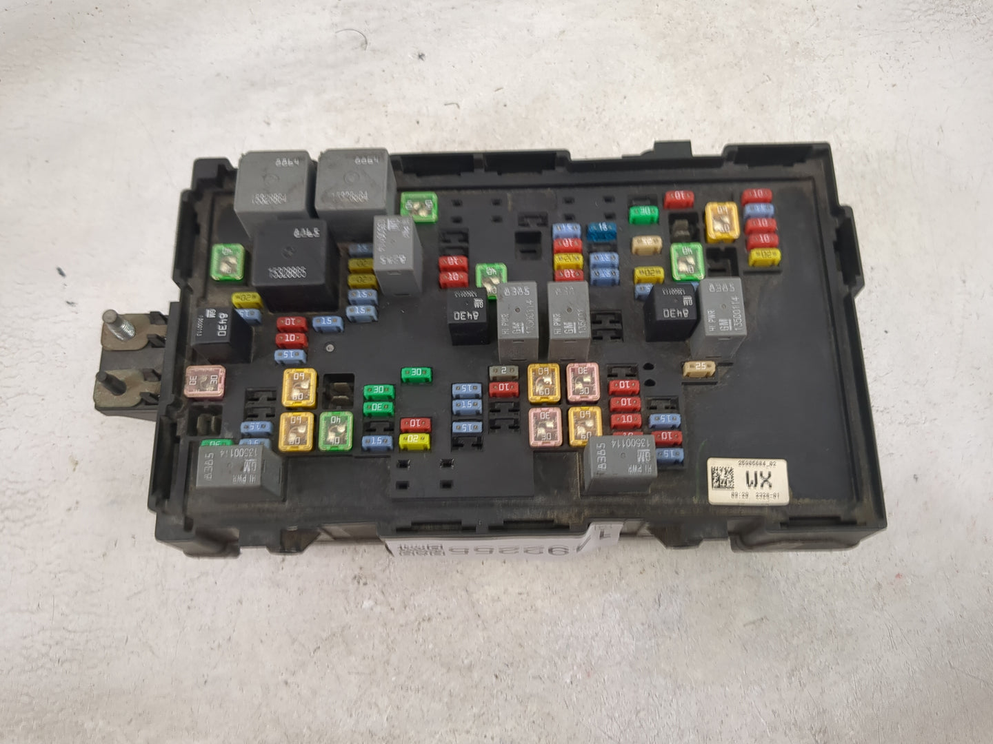 2007-2009 Chevrolet Silverado 1500 Fusebox Fuse Box Panel Relay Module P/N:25905684_02 Fits Fits 2007 2008 2009 OEM Used Aut