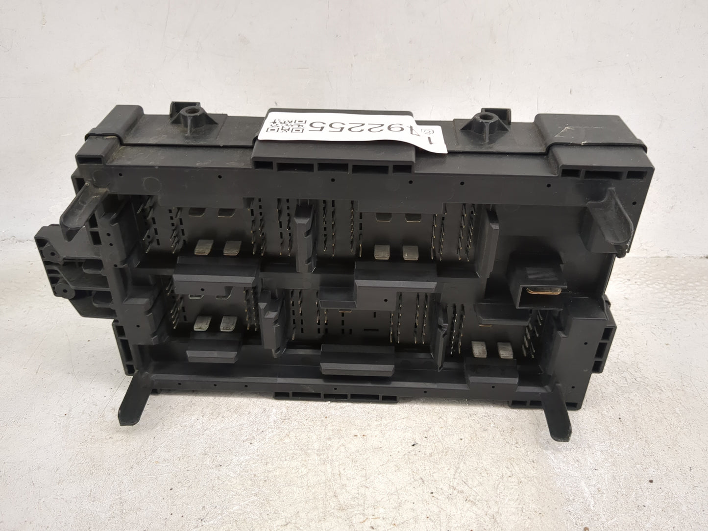 2007-2009 Chevrolet Silverado 1500 Fusebox Fuse Box Panel Relay Module P/N:25905684_02 Fits Fits 2007 2008 2009 OEM Used Aut