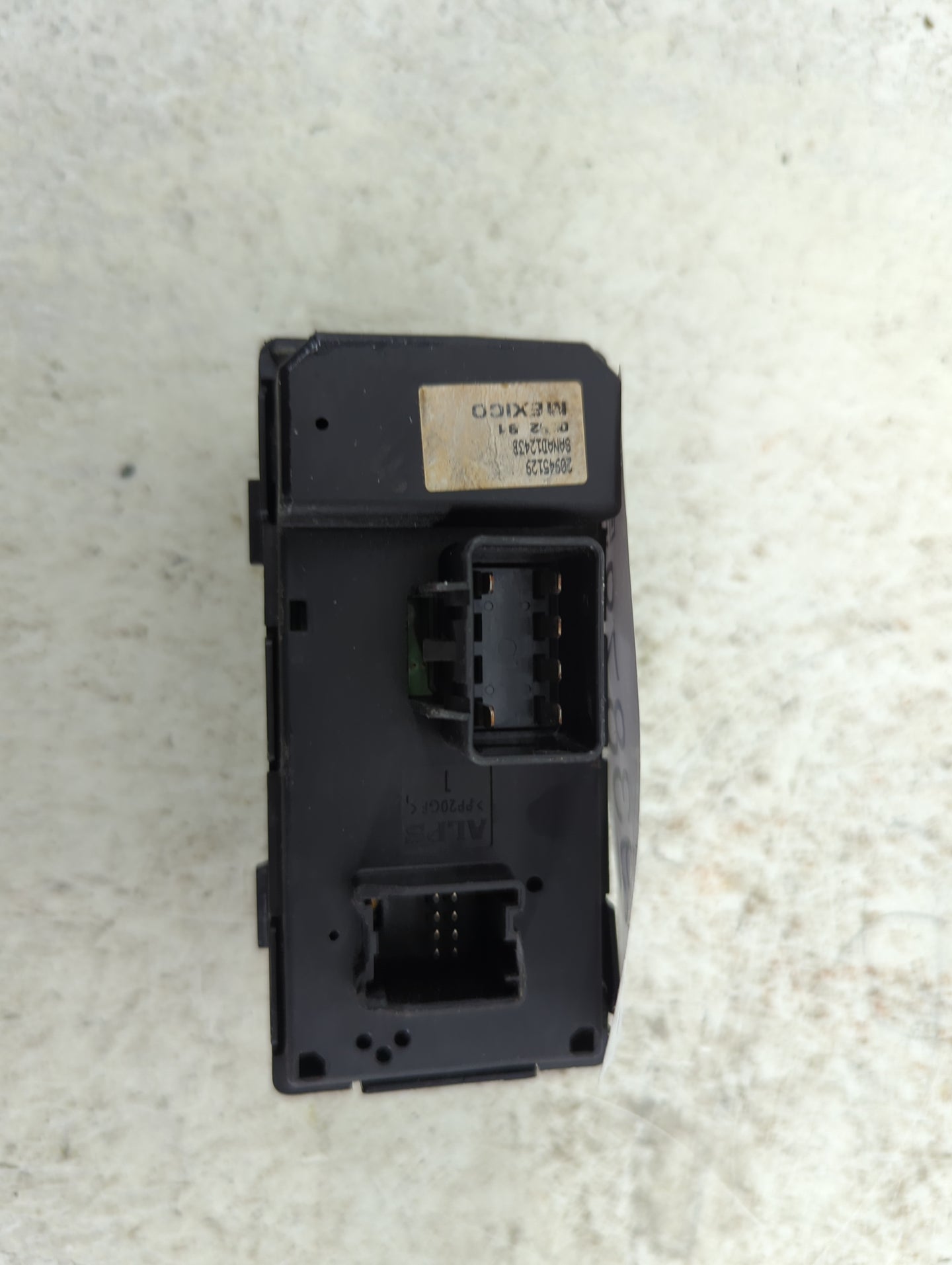 2007-2013 Chevrolet Silverado 1500 Master Power Window Switch Replacement Driver Side Left P/N:20945129 5AN0D1243B Fits OEM 