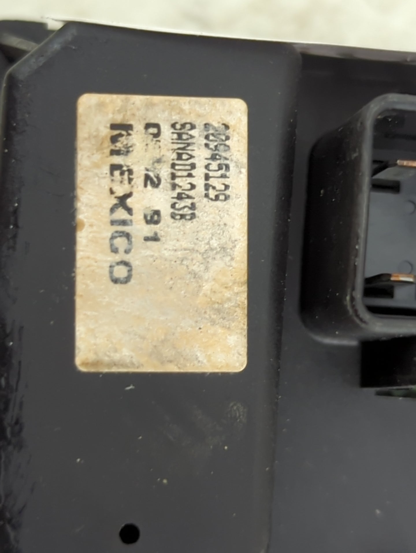 2007-2013 Chevrolet Silverado 1500 Master Power Window Switch Replacement Driver Side Left P/N:20945129 5AN0D1243B Fits OEM 
