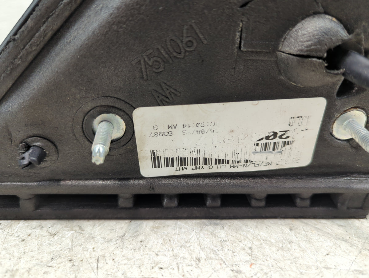 2009 Chevrolet Silverado 1500 Driver Side View Mirror - Left Door Mirror OEM Used - Oemusedautoparts1.com