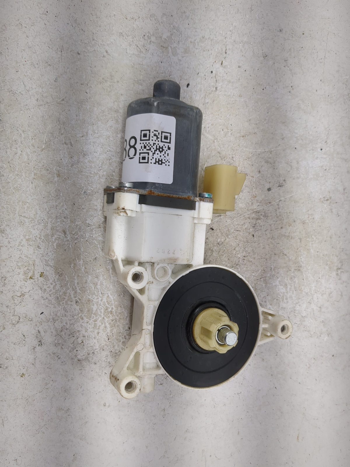 2007 Chevrolet Silverado 1500 Passenger Front Right Power Window Motor 1501888 - Oemusedautoparts1.com
