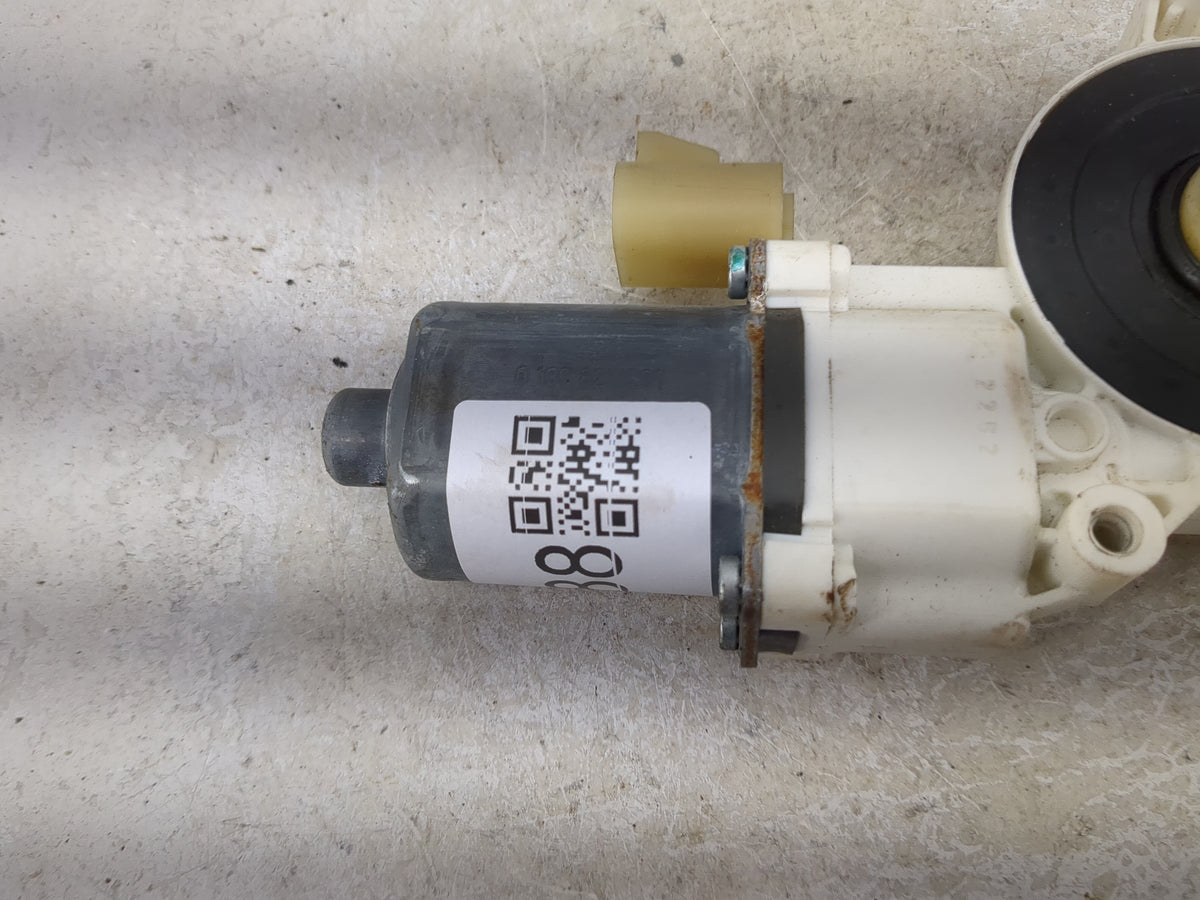 2007 Chevrolet Silverado 1500 Passenger Front Right Power Window Motor 1501888 - Oemusedautoparts1.com