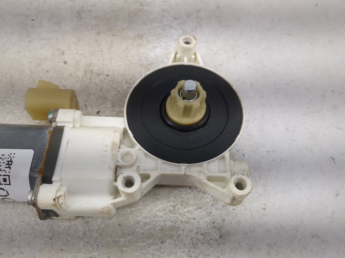 2007 Chevrolet Silverado 1500 Passenger Front Right Power Window Motor 1501888 - Oemusedautoparts1.com