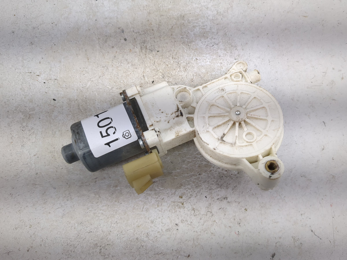 2007 Chevrolet Silverado 1500 Passenger Front Right Power Window Motor 1501888 - Oemusedautoparts1.com