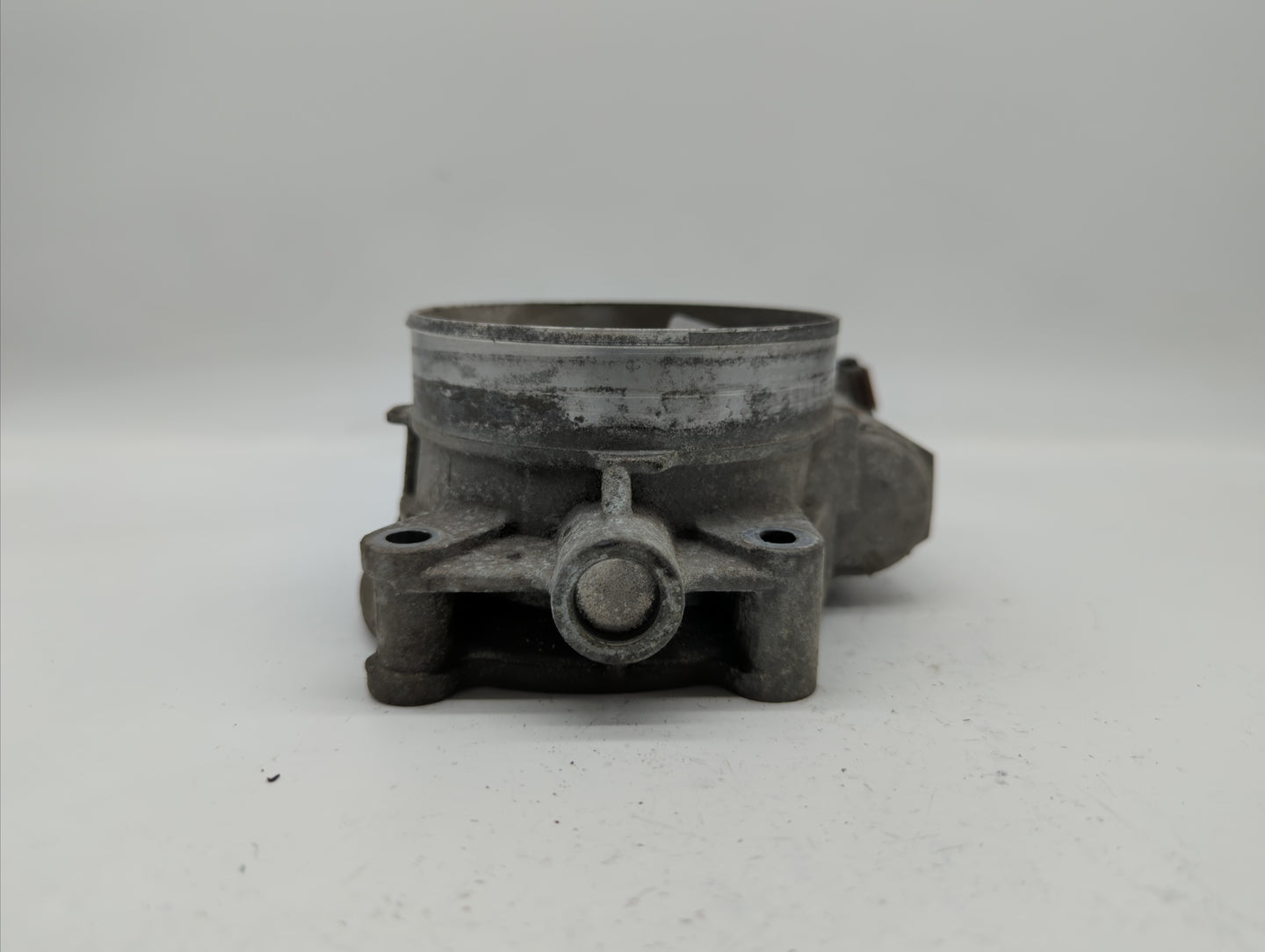 2009-2013 Chevrolet Silverado 1500 Throttle Body P/N:TB1032 RME87 Fits Fits 2009 2010 2011 2012 2013 2014 2015 OEM Used Auto