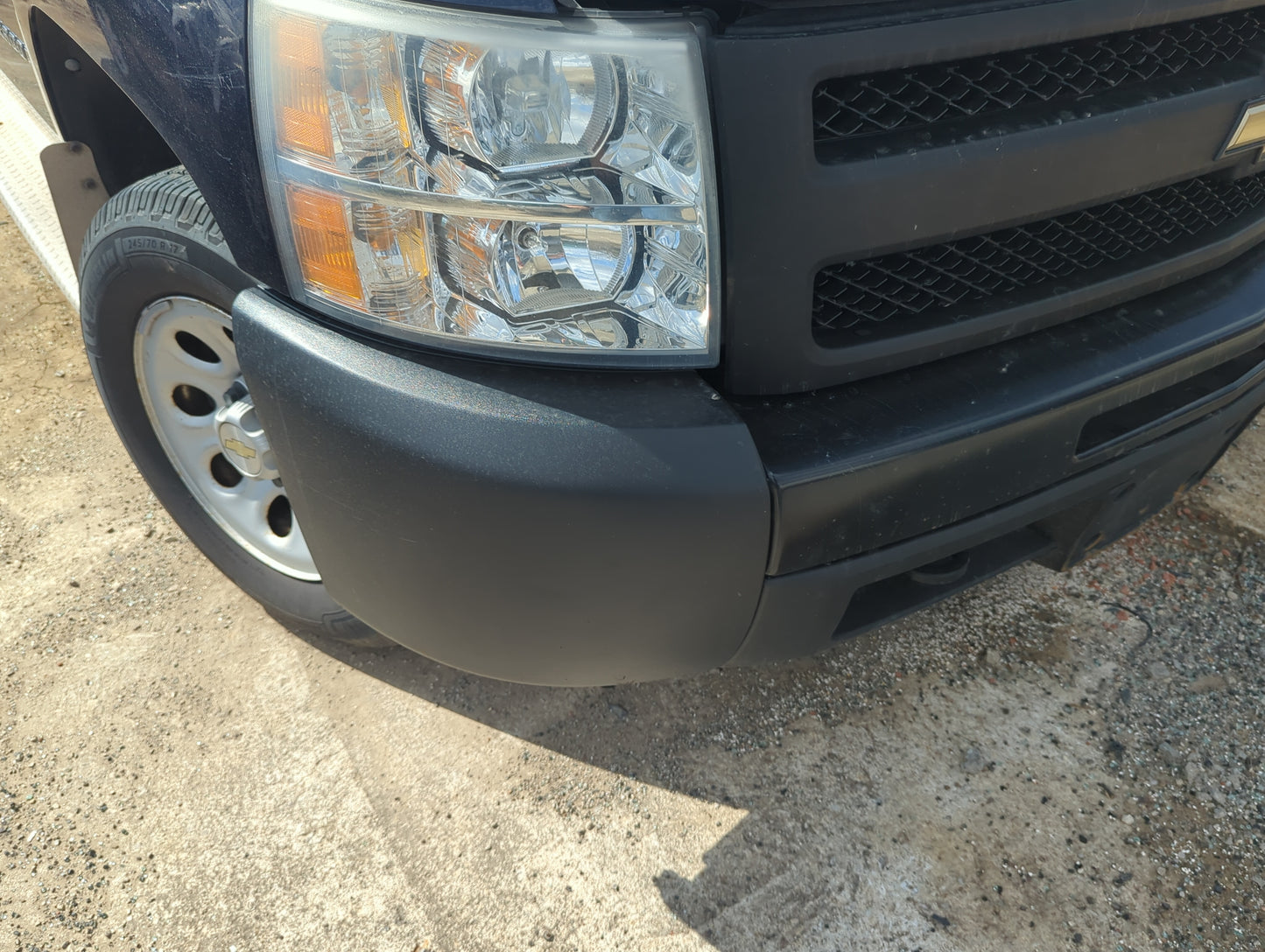 2007-2011 Chevrolet Silverado 1500 Front Bumper - Oem - Oemusedautoparts1.com