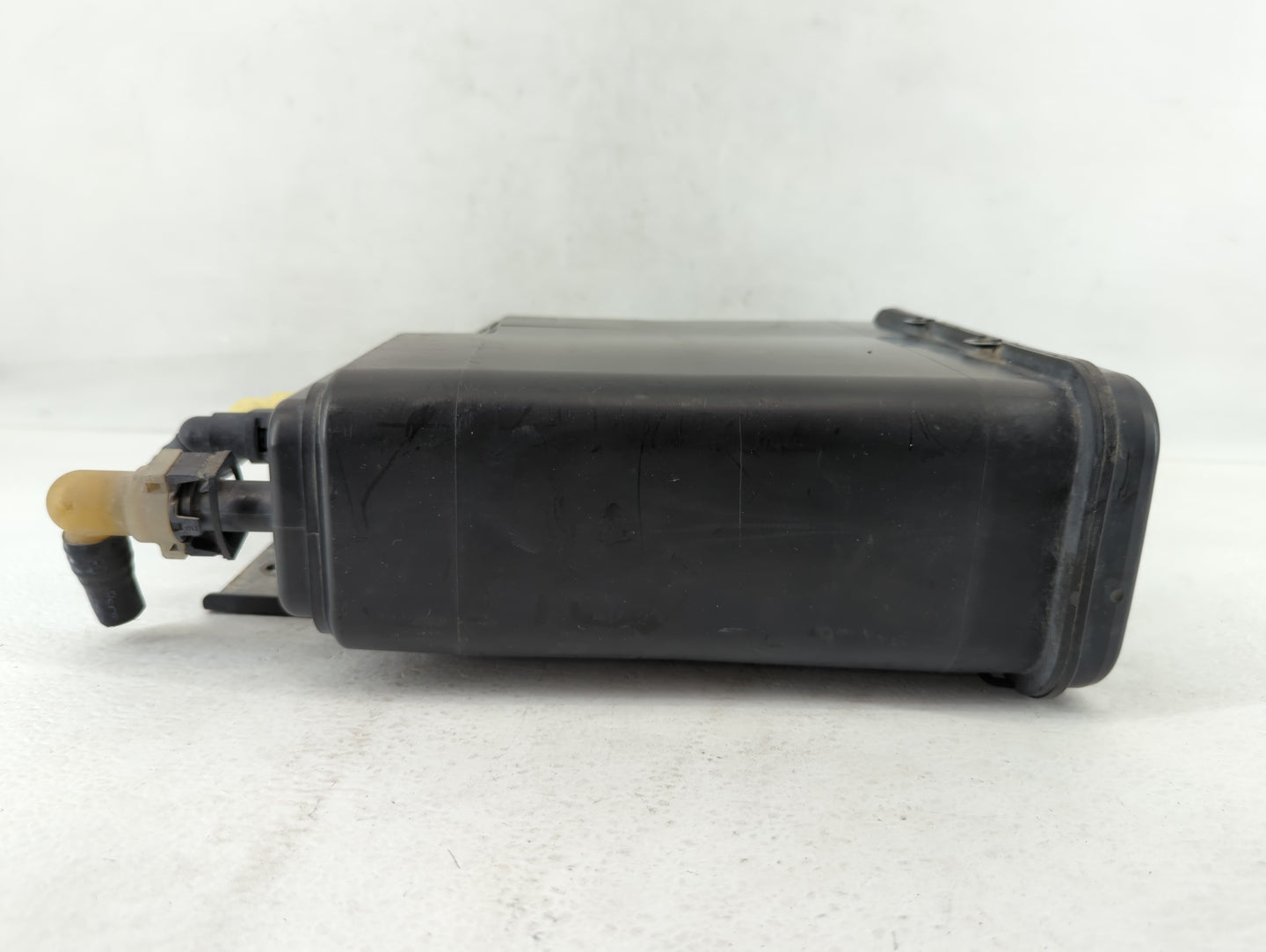 2009 Chevrolet Silverado 1500 Fuel Vapor Charcoal Canister - Oemusedautoparts1.com