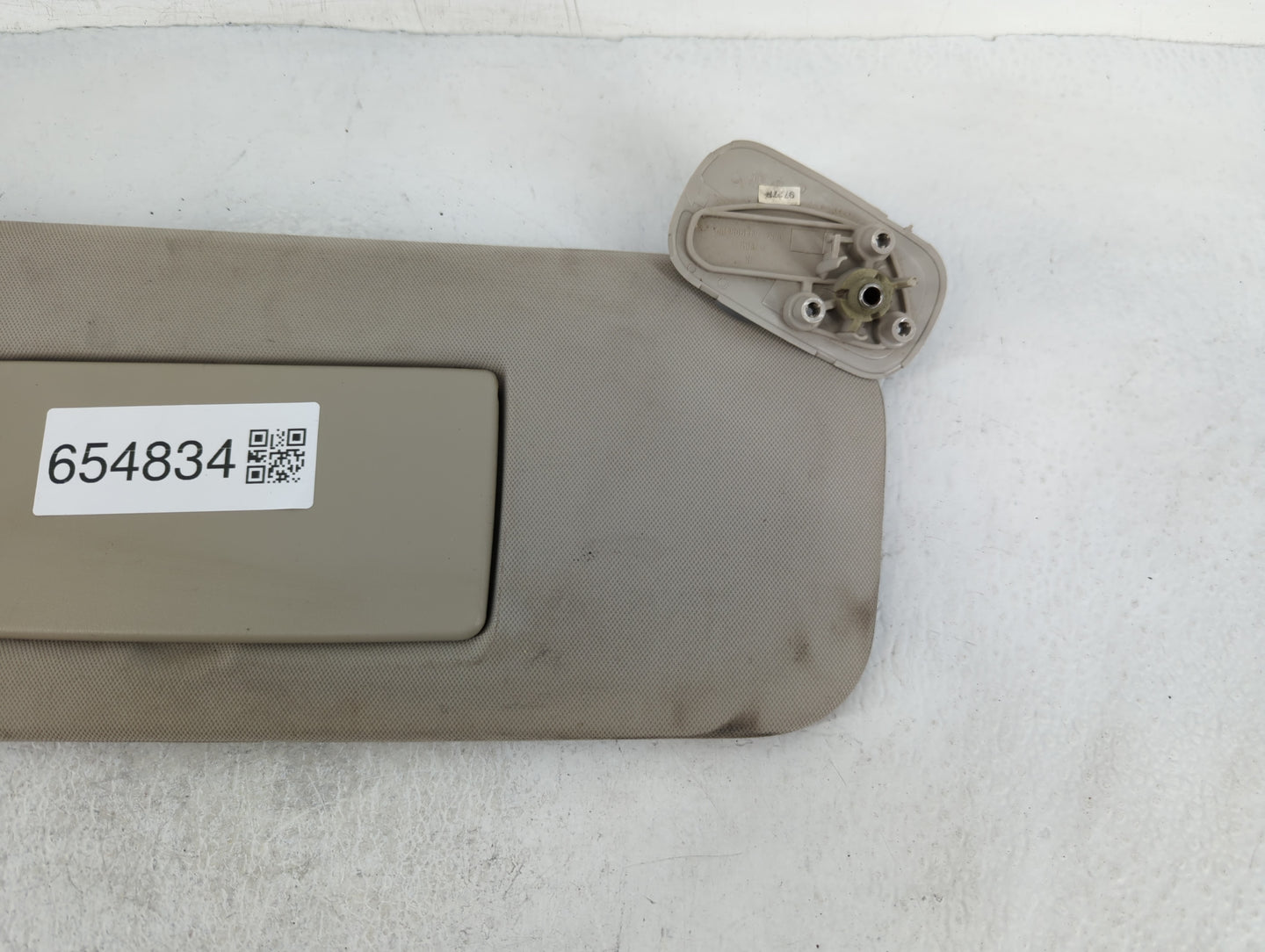 2007-2013 Chevrolet Silverado 1500 Sun Visor Shade Replacement Passenger Right Mirror Fits OEM Used Auto Parts - Oemusedauto