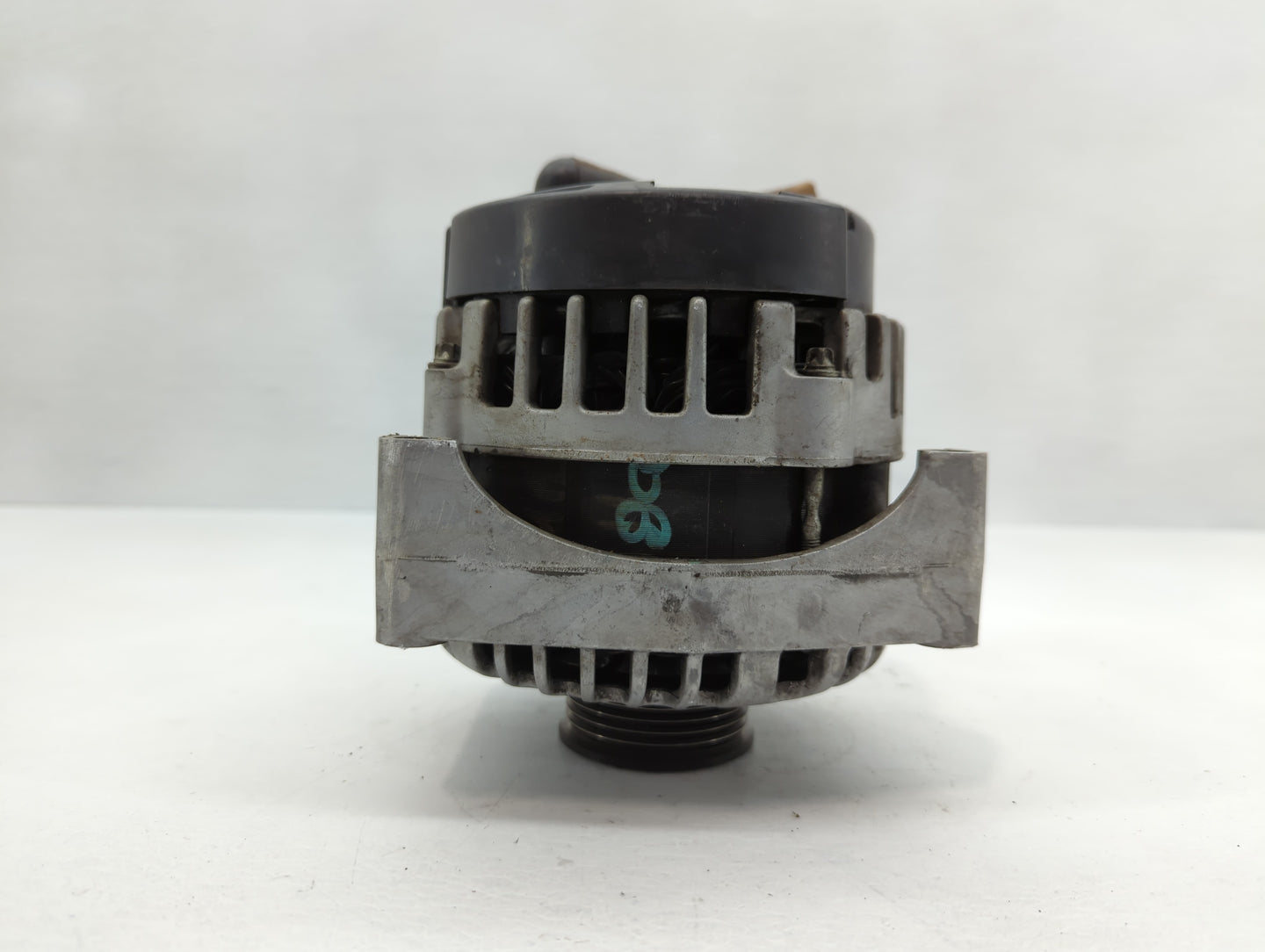 2007-2013 Chevrolet Silverado 1500 Alternator Replacement Generator Charging Assembly Engine OEM P/N:25968616 Fits OEM Used 