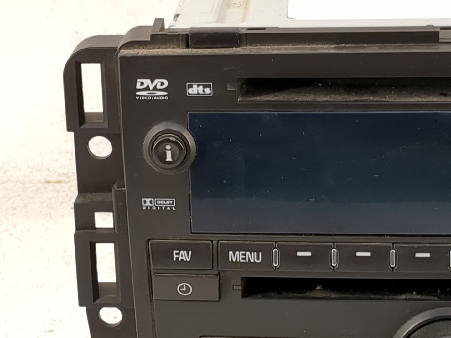 2009 Chevrolet Silverado 2500 Radio AM FM Cd Player Receiver Replacement P/N:25999294 CQ-ZG0864XC Fits OEM Used Auto Parts -