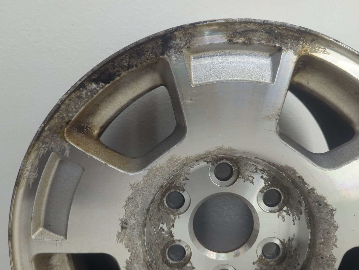 Chevrolet Suburban Oem Wheel Rim - Oemusedautoparts1.com