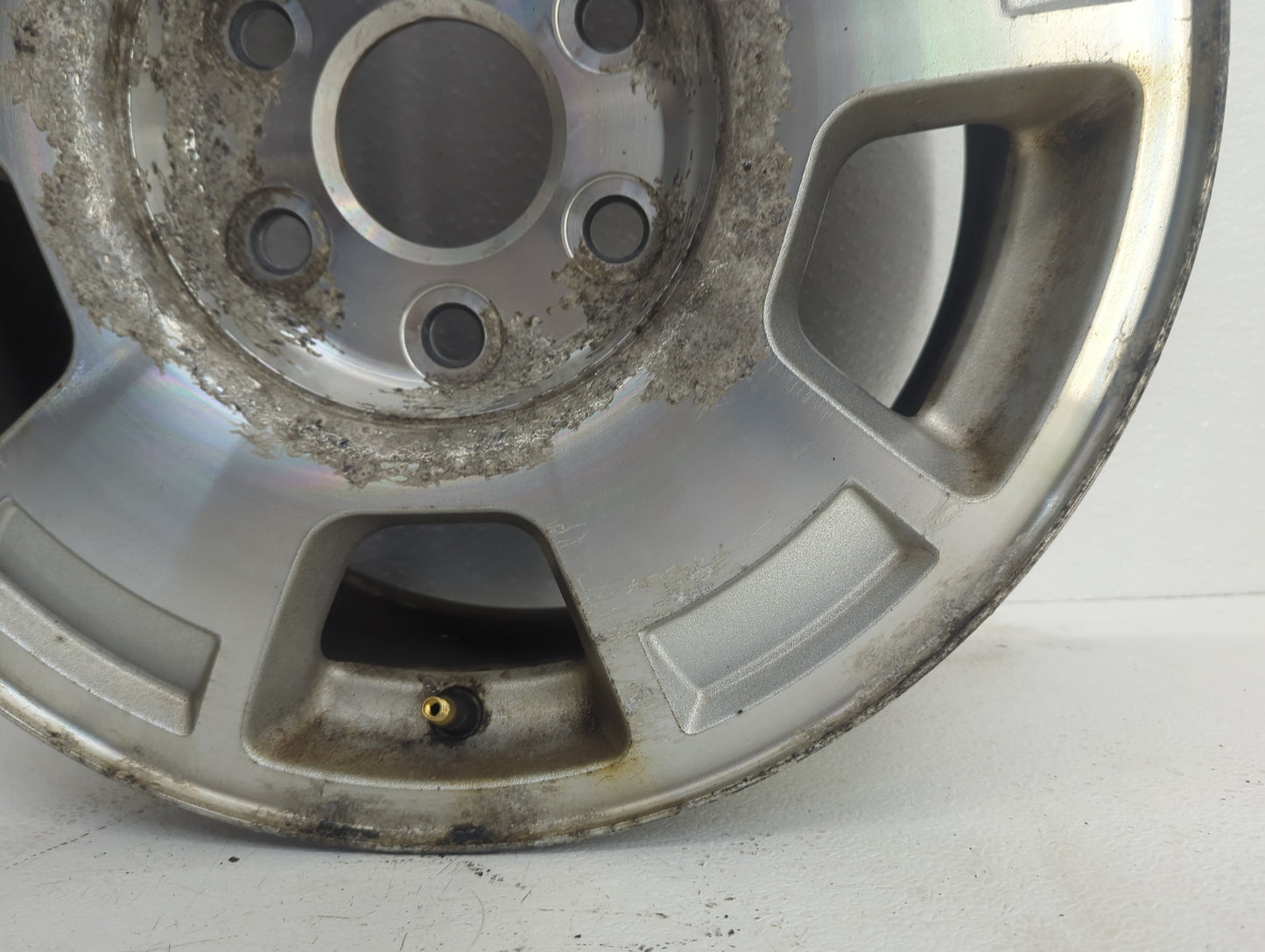 Chevrolet Suburban Oem Wheel Rim - Oemusedautoparts1.com