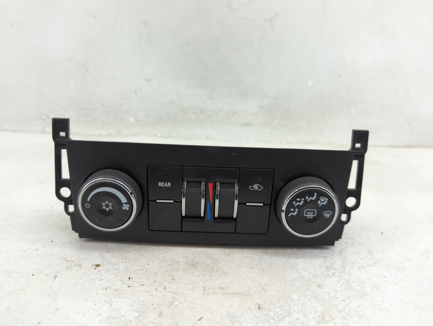 2009 Chevrolet Suburban Climate Control Module Temperature AC/Heater Replacement P/N:20787116 Fits OEM Used Auto Parts - Oem