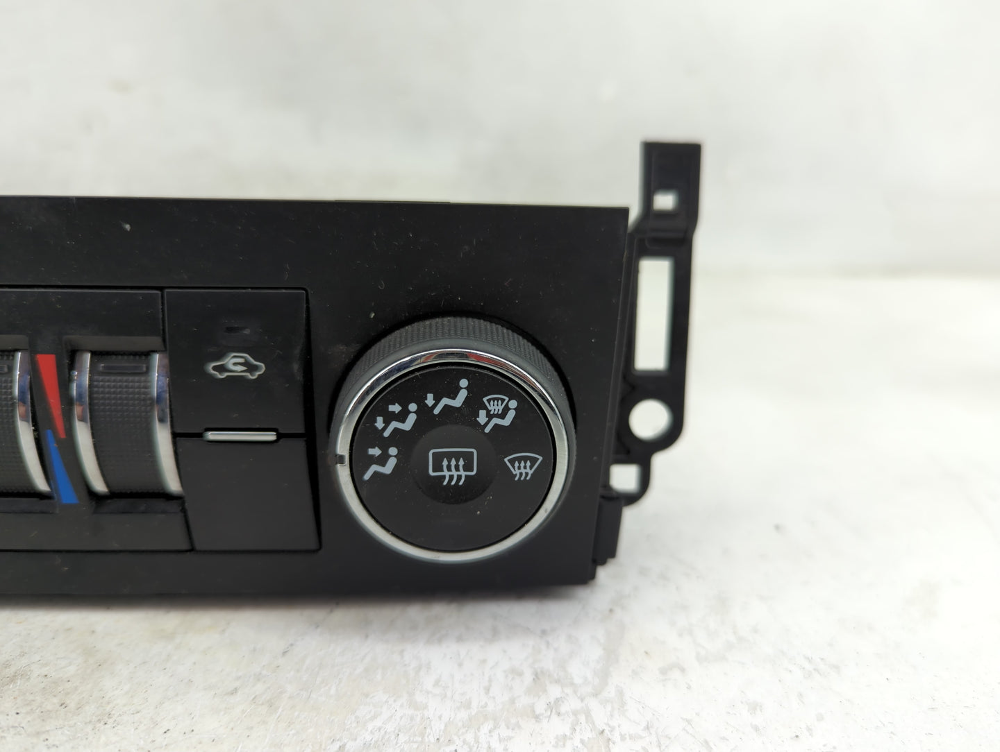 2009 Chevrolet Suburban Climate Control Module Temperature AC/Heater Replacement P/N:20787116 Fits OEM Used Auto Parts - Oem