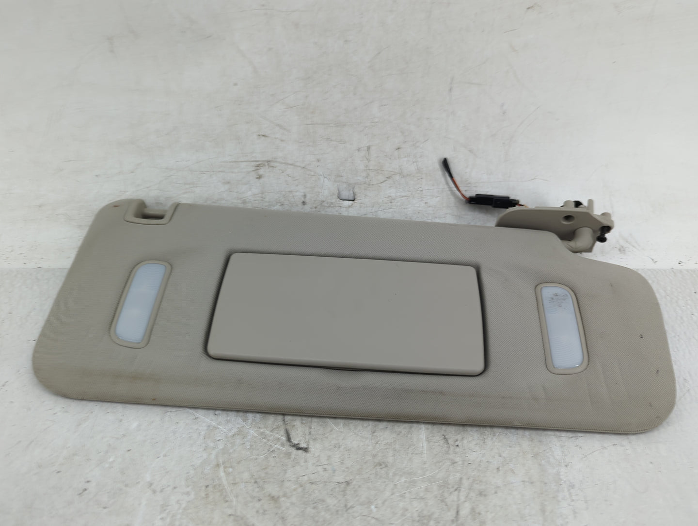 2007-2014 Chevrolet Suburban Sun Visor Shade Replacement Passenger Right Mirror Fits Fits 2007 2008 2009 2010 2011 2012 2013