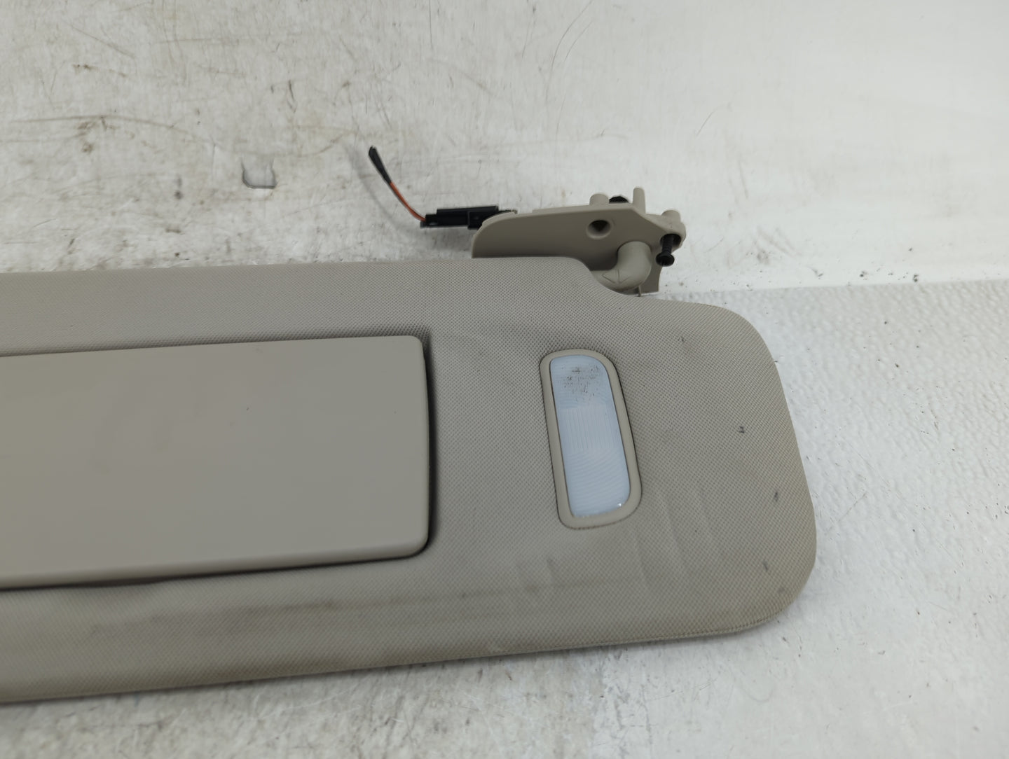 2007-2014 Chevrolet Suburban Sun Visor Shade Replacement Passenger Right Mirror Fits Fits 2007 2008 2009 2010 2011 2012 2013