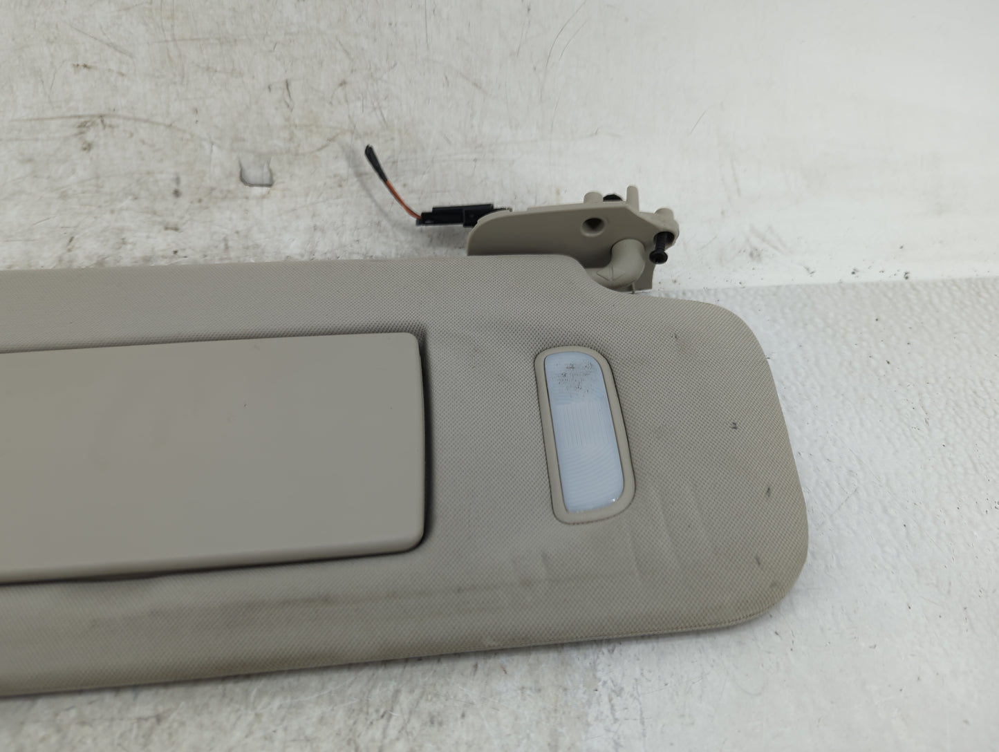 2007-2014 Chevrolet Suburban Sun Visor Shade Replacement Passenger Right Mirror Fits Fits 2007 2008 2009 2010 2011 2012 2013