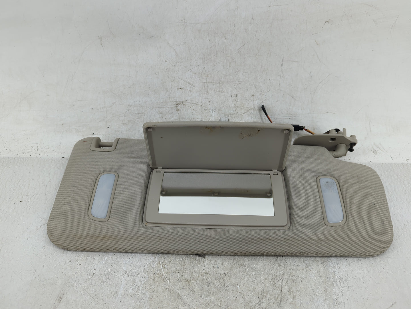 2007-2014 Chevrolet Suburban Sun Visor Shade Replacement Passenger Right Mirror Fits Fits 2007 2008 2009 2010 2011 2012 2013