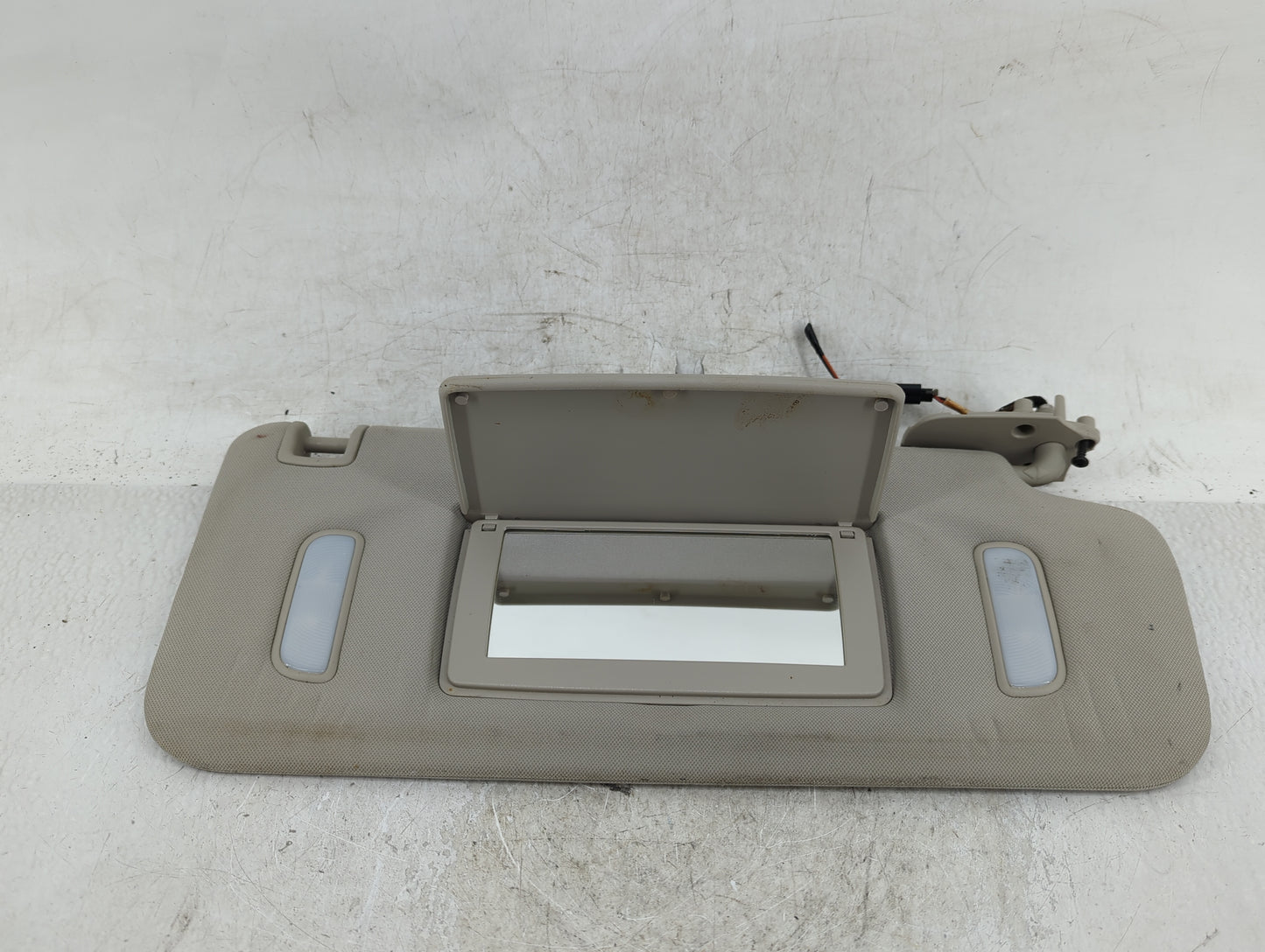 2007-2014 Chevrolet Suburban Sun Visor Shade Replacement Passenger Right Mirror Fits Fits 2007 2008 2009 2010 2011 2012 2013