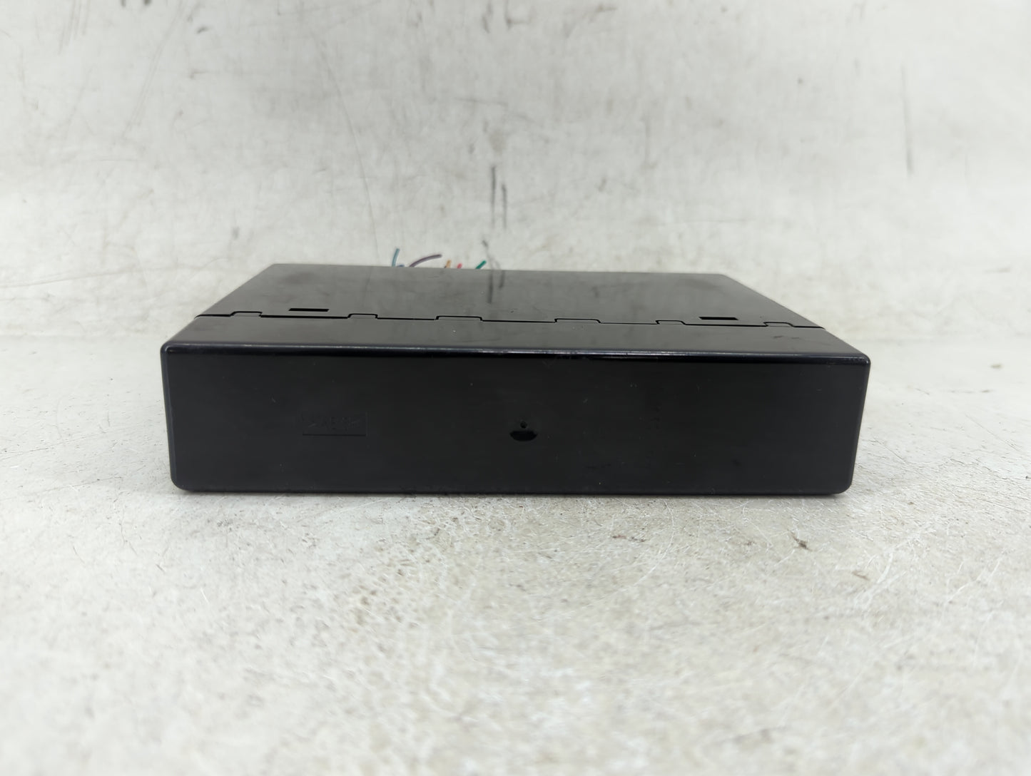 Chevrolet Suburban Body Control Module Bcm Inner Cabin Fuse Box 25971917 - Oemusedautoparts1.com