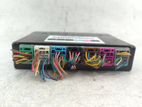 Chevrolet Suburban Body Control Module Bcm Inner Cabin Fuse Box 25971917 - Oemusedautoparts1.com