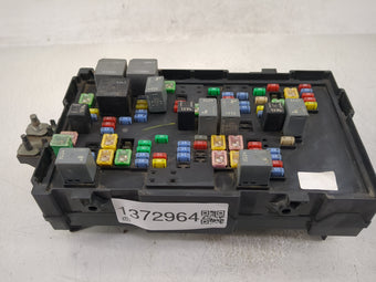compare product 2007-2009 Chevrolet Suburban Fusebox Fuse Box Panel Relay Module P/N:15925042 Fits Fits 2007 2008 2009 OEM Used Auto Parts