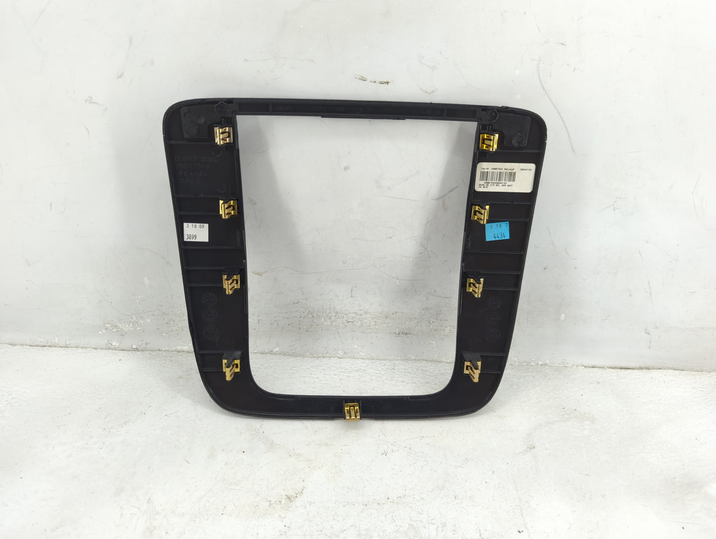 2009 Chevrolet Suburban Information Radio Display Screen Bezel Vents - Oemusedautoparts1.com