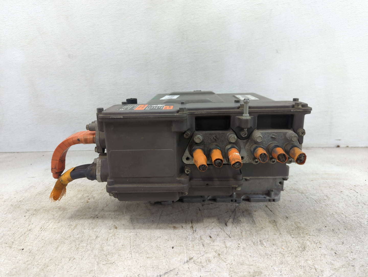 2008 Tahoe Ac Dc Power Control Module Accessory Computer Power Inverter - Oemusedautoparts1.com